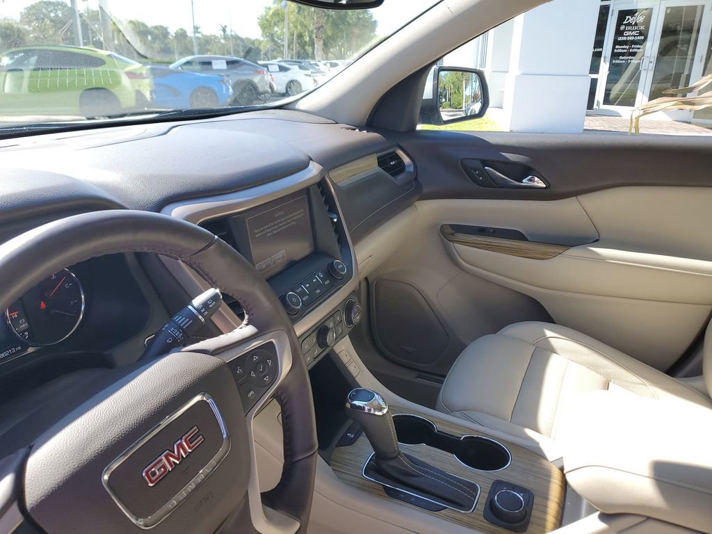 Used 2017 GMC Acadia Denali w/ Technology Package image 22