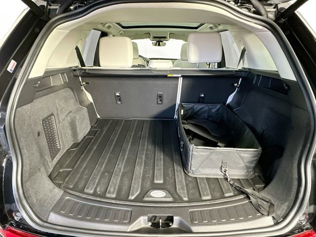 Used 2024 Land Rover Discovery Sport S image 31