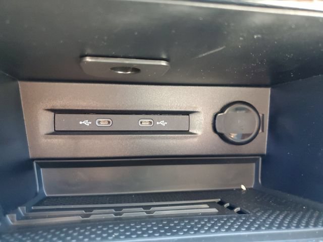 New 2026 Volkswagen Taos SE FWD image 21