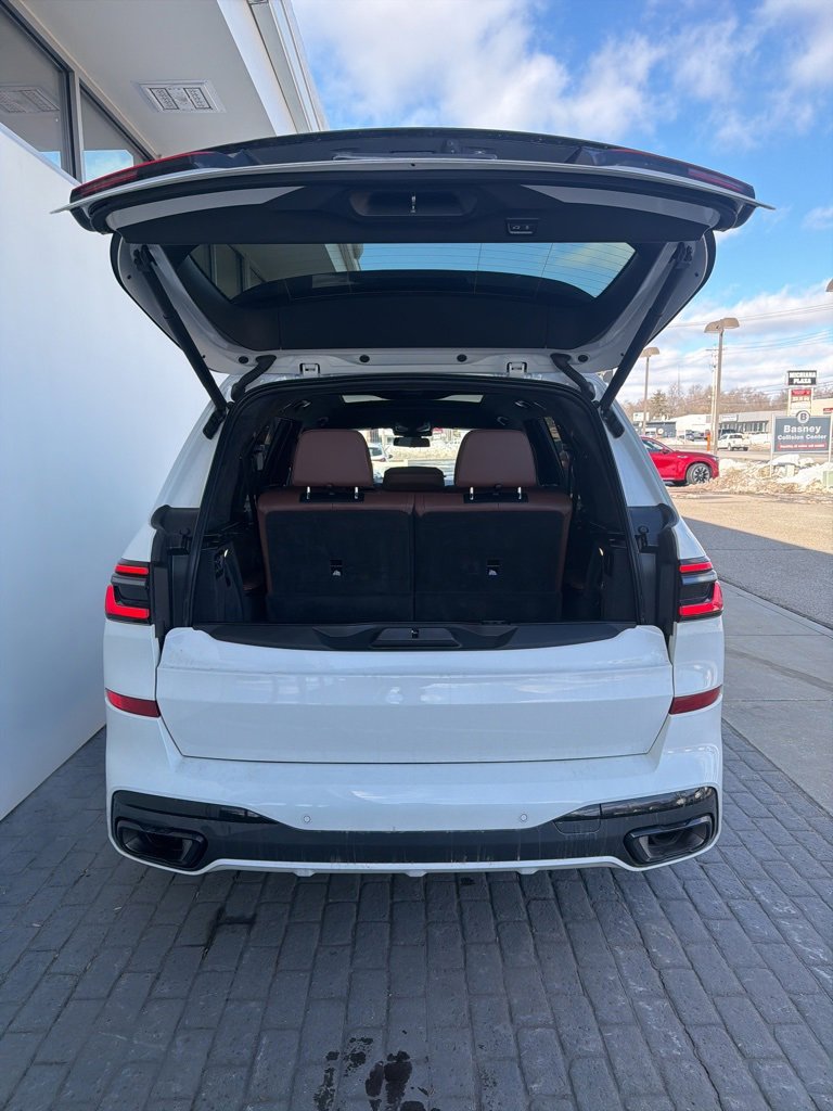 Certified 2026 BMW X7 xDrive40i image 8