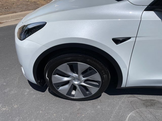 Used 2023 Tesla Model Y Long Range AWD/4WD image 22
