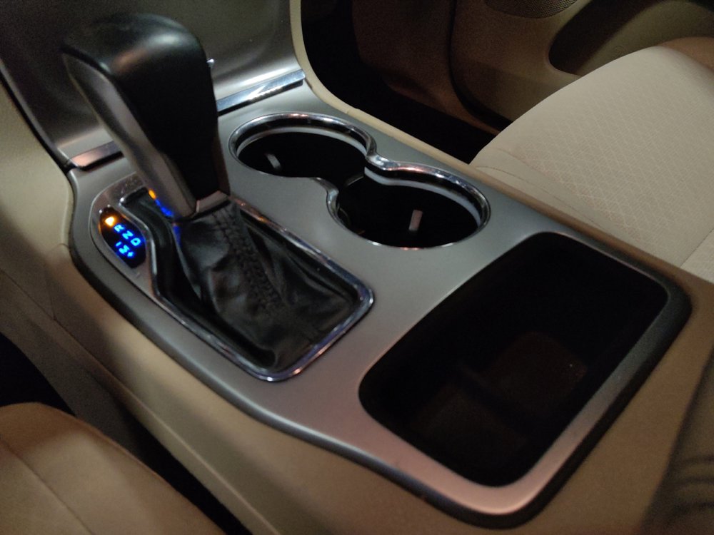 Used 2018 Jeep Grand Cherokee Laredo image 26