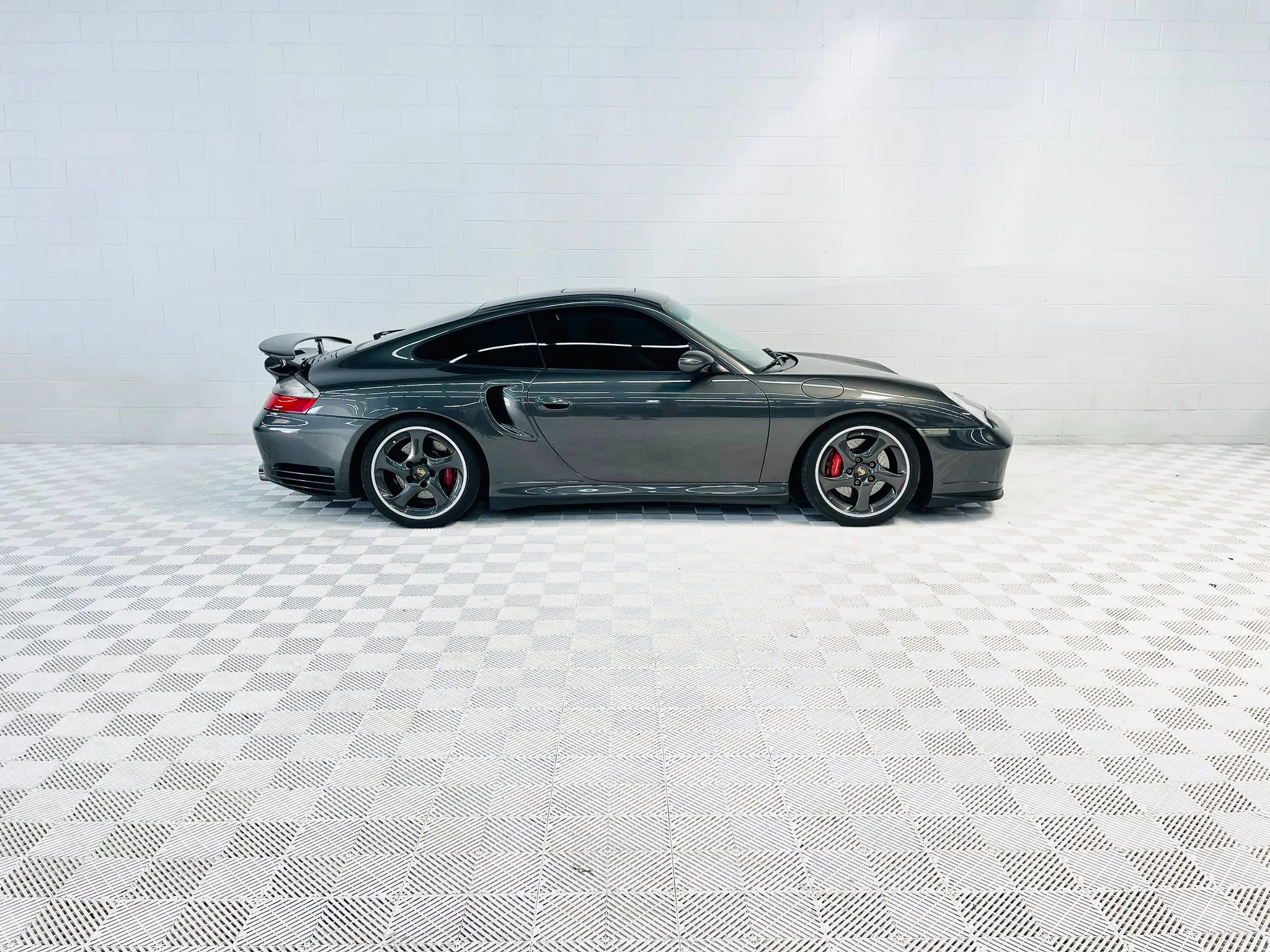 Used 2002 Porsche 911 Turbo image 16