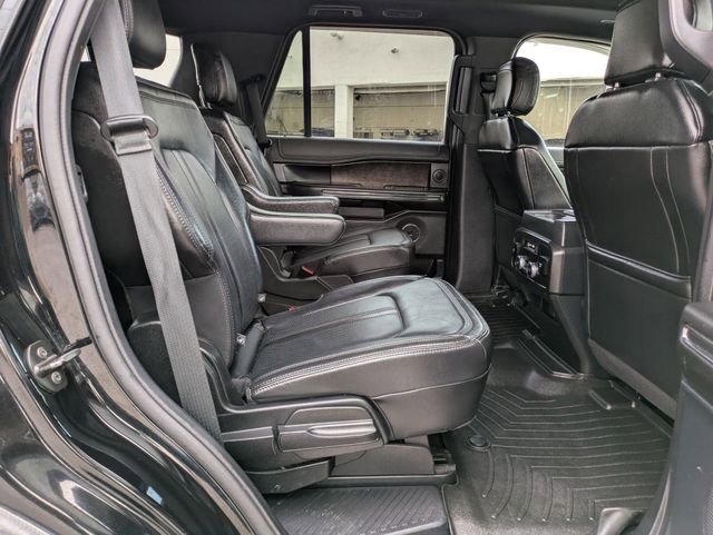 Used 2018 Ford Expedition Limited w/ Equipment Group 301A image 23