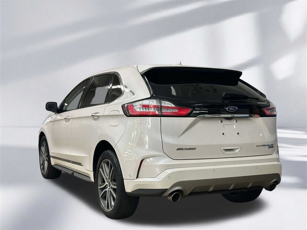 Used 2019 Ford Edge Titanium w/ Equipment Group 301A AWD/4WD image 10