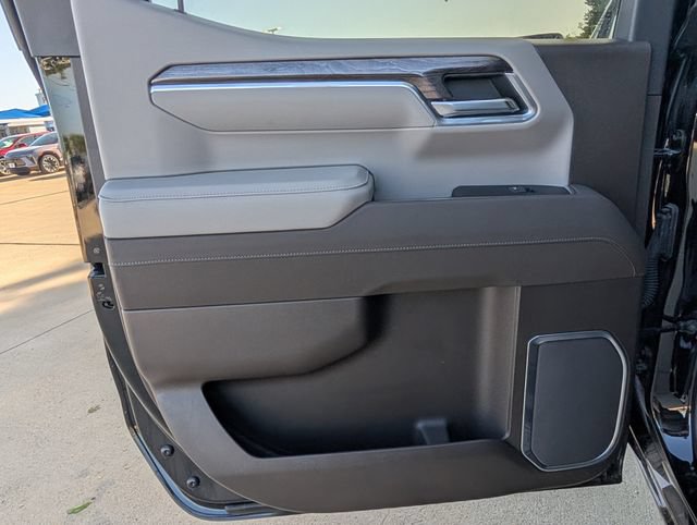 New 2026 Chevrolet Silverado 1500 LTZ w/ LTZ Convenience Package II RWD image 8