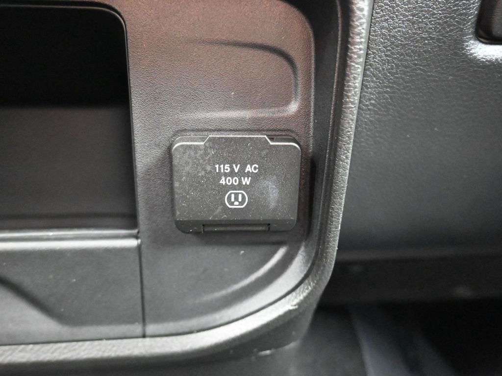 Used 2024 RAM 2500 Laramie w/ Safety Group image 32