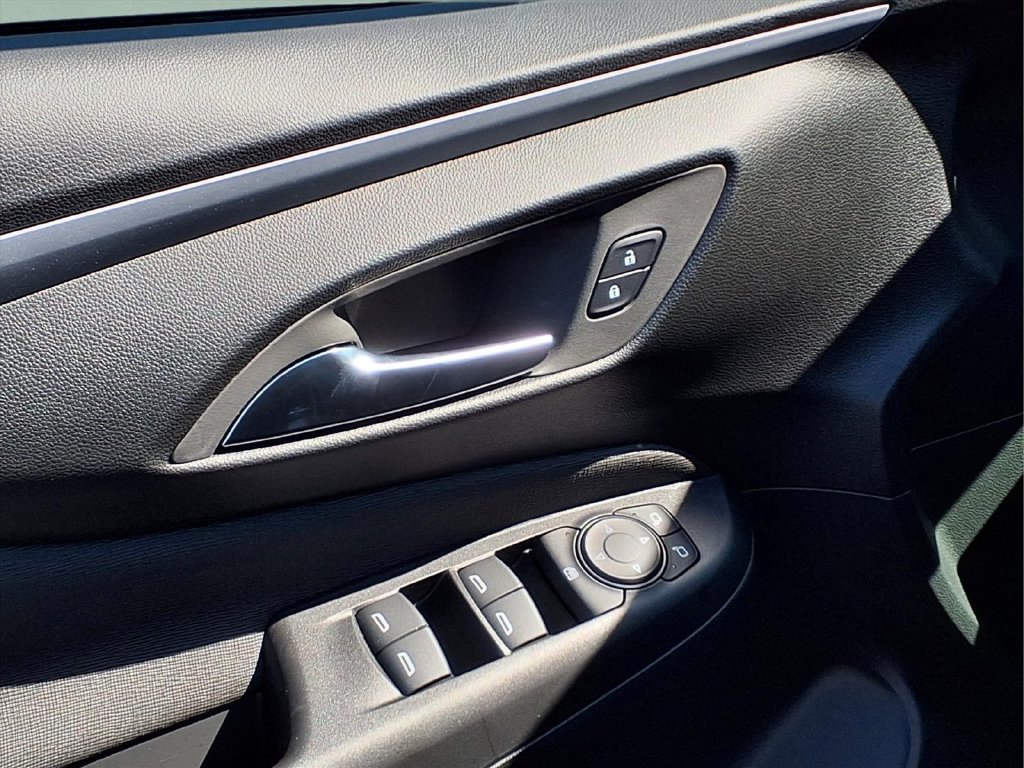 New 2026 Buick Envista Sport Touring FWD image 11