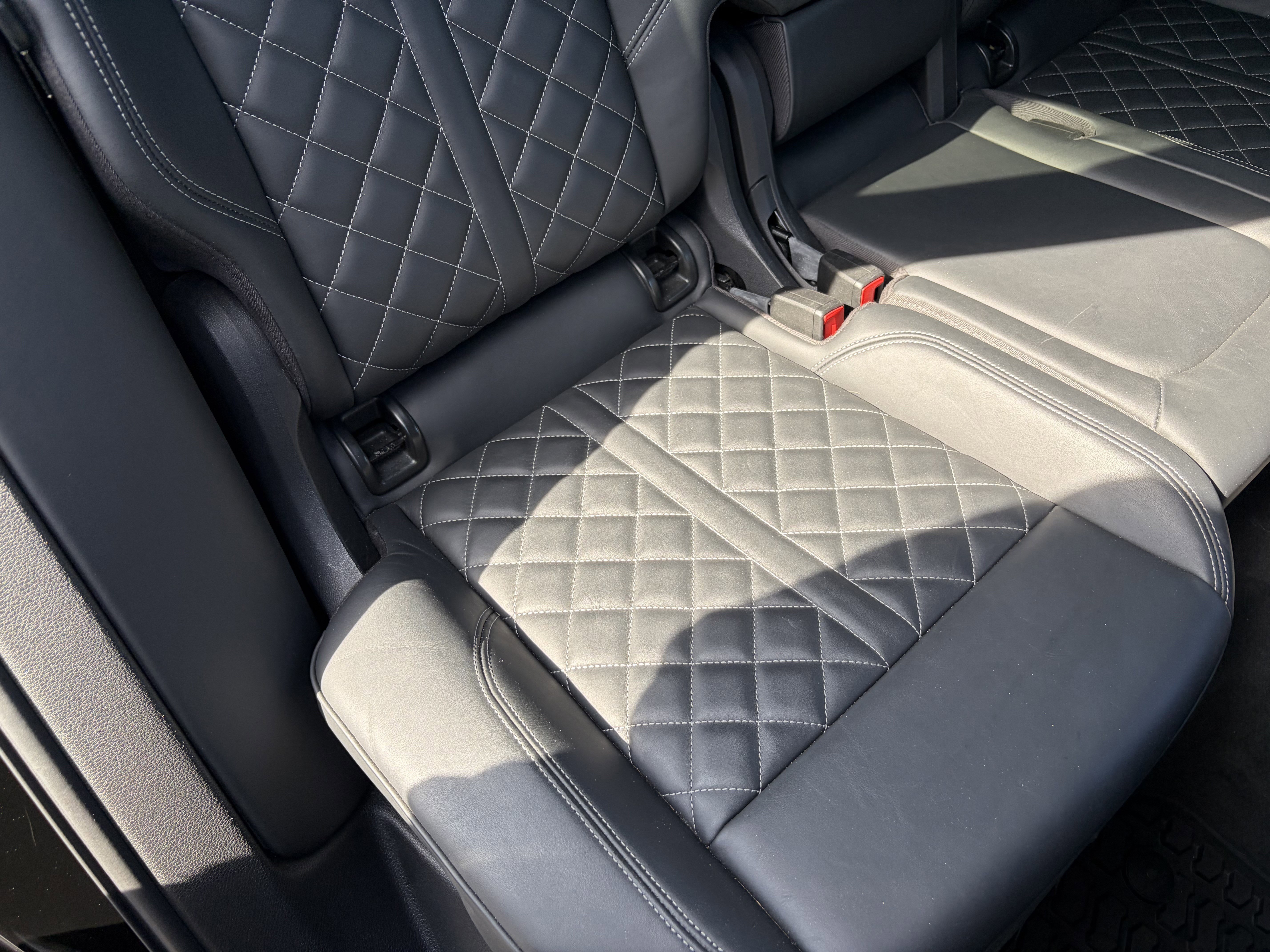 Used 2018 Audi SQ5 Premium Plus w/ Navigation Package image 34