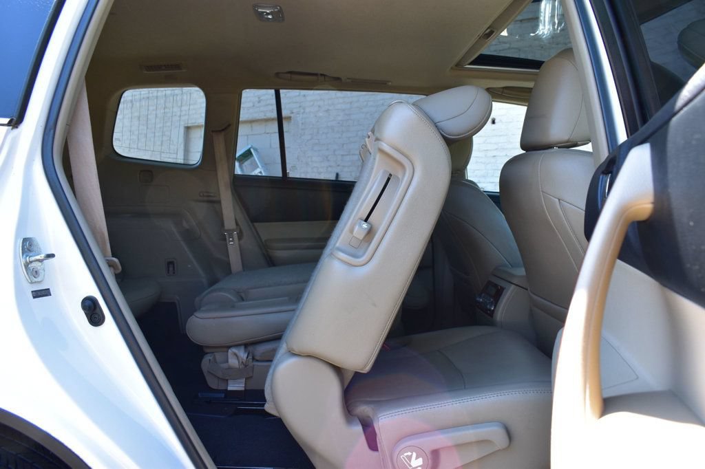Used 2013 Toyota Highlander Limited AWD/4WD image 24