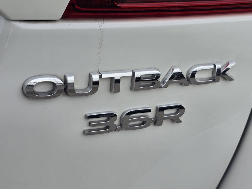 Used 2019 Subaru Outback 3.6R Limited image 29