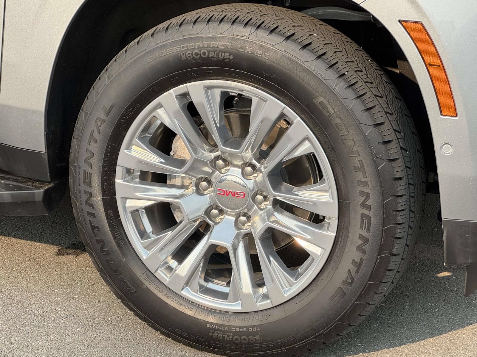 Used 2025 GMC Yukon Denali AWD/4WD image 7