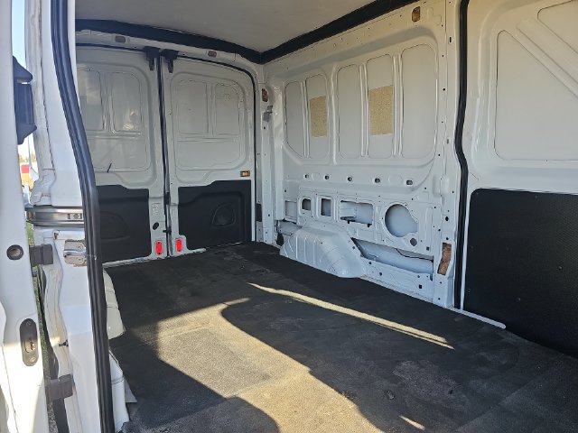 Used 2016 Ford Transit 250 148 Medium Roof RWD image 31