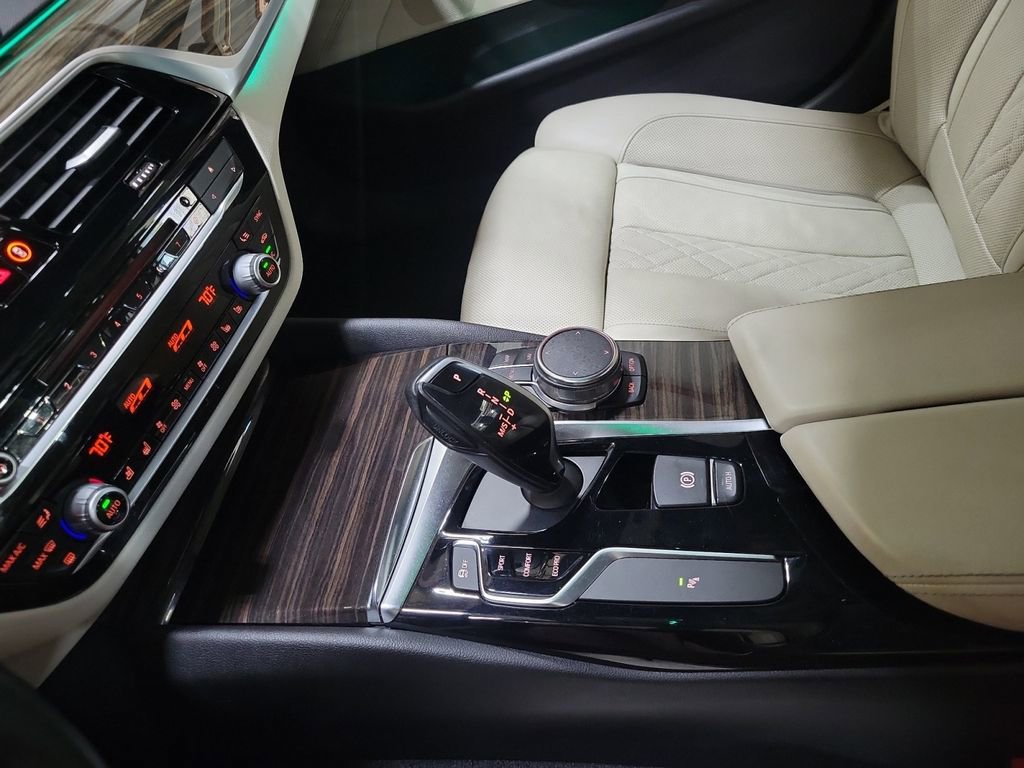 Used 2018 BMW 530i xDrive AWD/4WD image 20