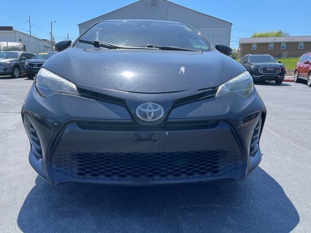 Used 2017 Toyota Corolla SE w/ Carpet Mat Package (TMS) FWD image 3