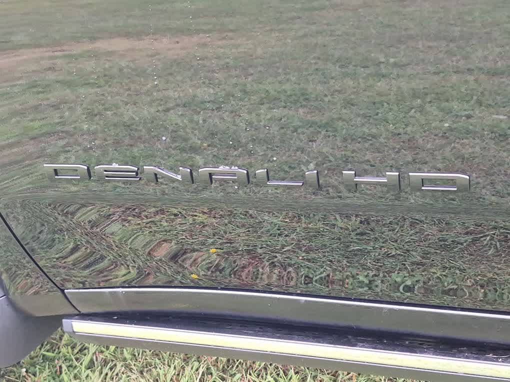 New 2026 GMC Sierra 3500 Denali Ultimate w/ LPO, Black Badging Package AWD/4WD image 21
