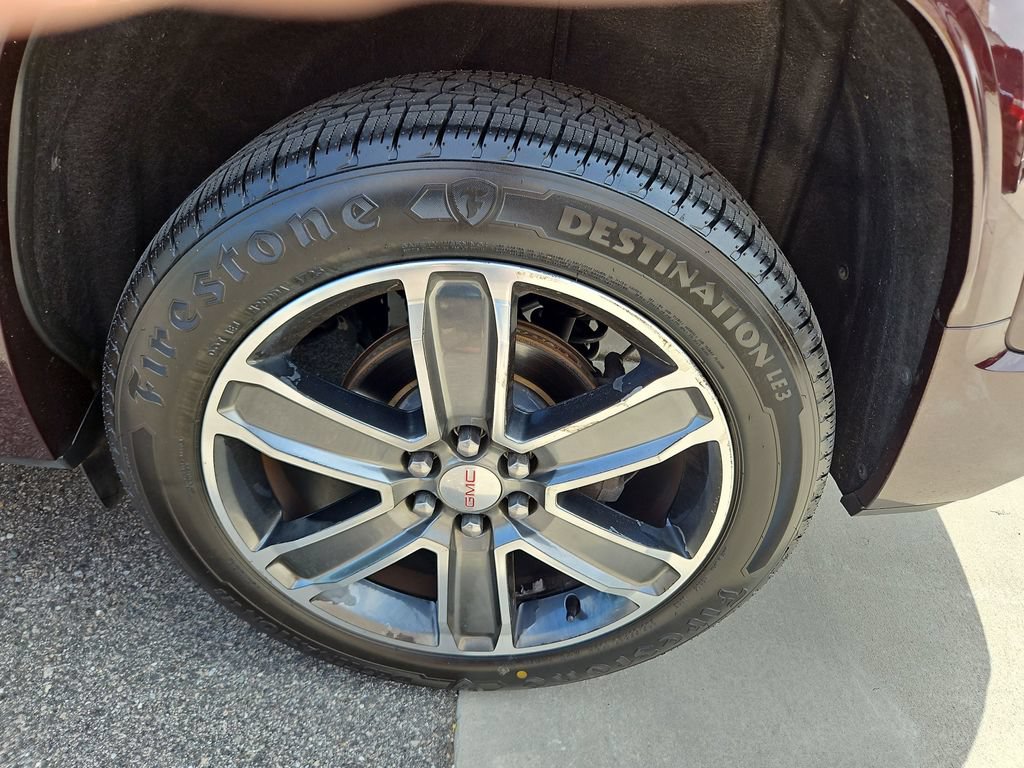 Used 2018 GMC Acadia Denali w/ Technology Package AWD/4WD image 37