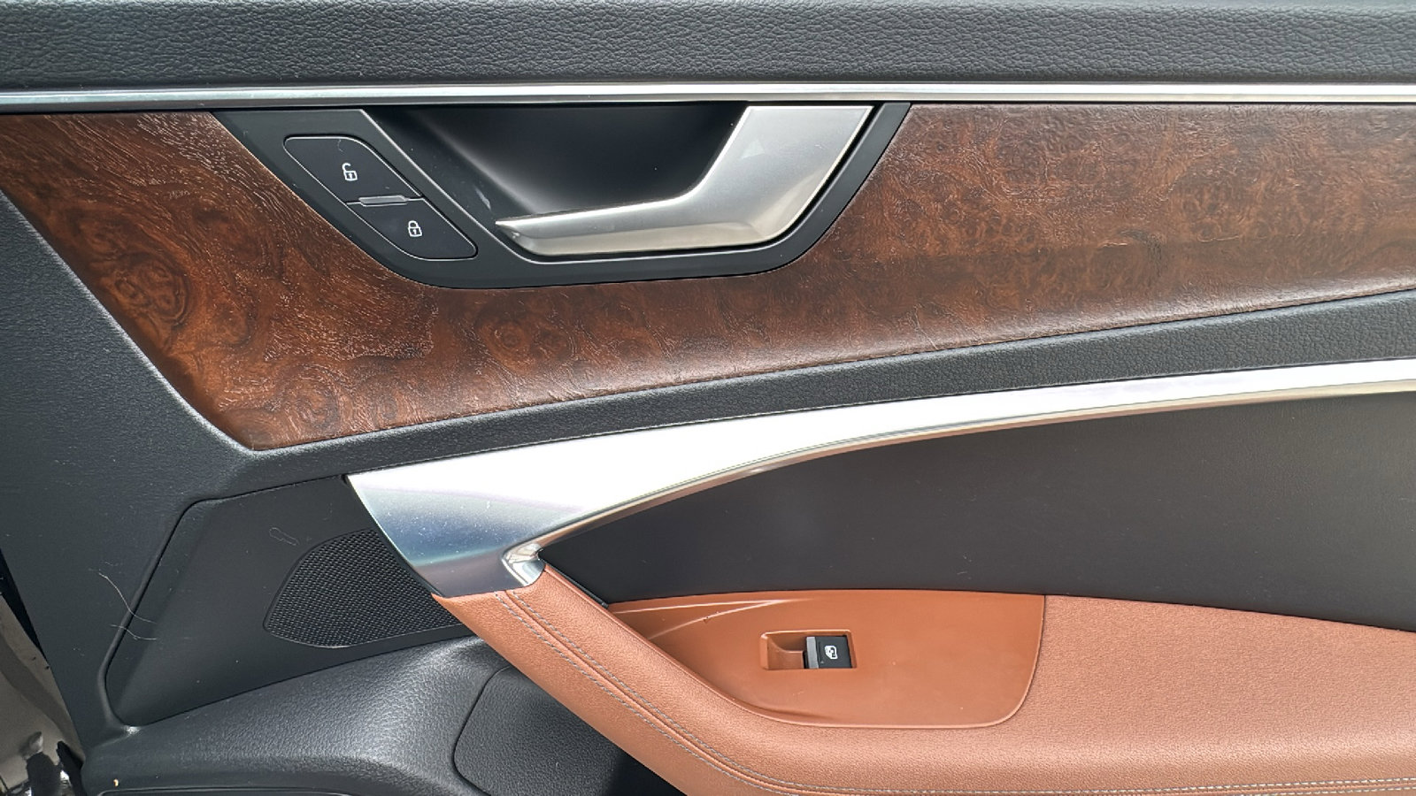 Used 2021 Audi A6 Premium Plus w/ Premium Plus Package image 31