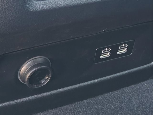 Used 2024 BMW X5 sDrive40i w/ Parking Assistance Package image 17