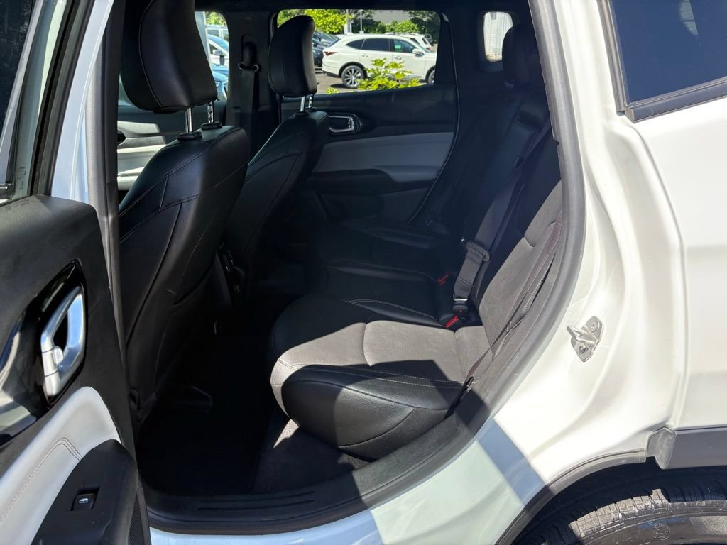 Used 2025 Jeep Compass Limited AWD/4WD image 14