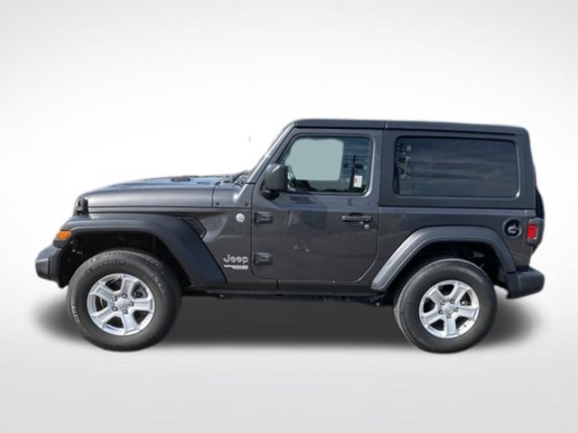 Used 2020 Jeep Wrangler Sport AWD/4WD image 2