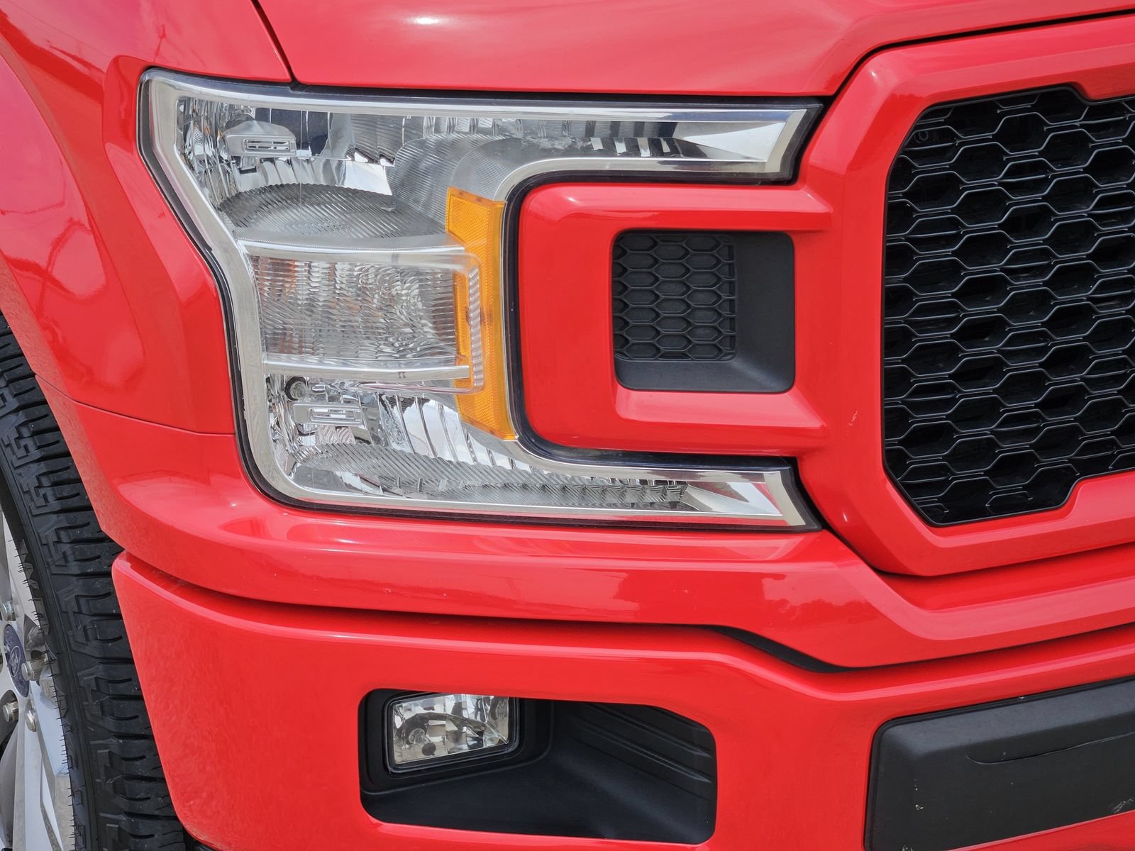 Used 2018 Ford F150 XL w/ Equipment Group 101A Mid RWD image 9