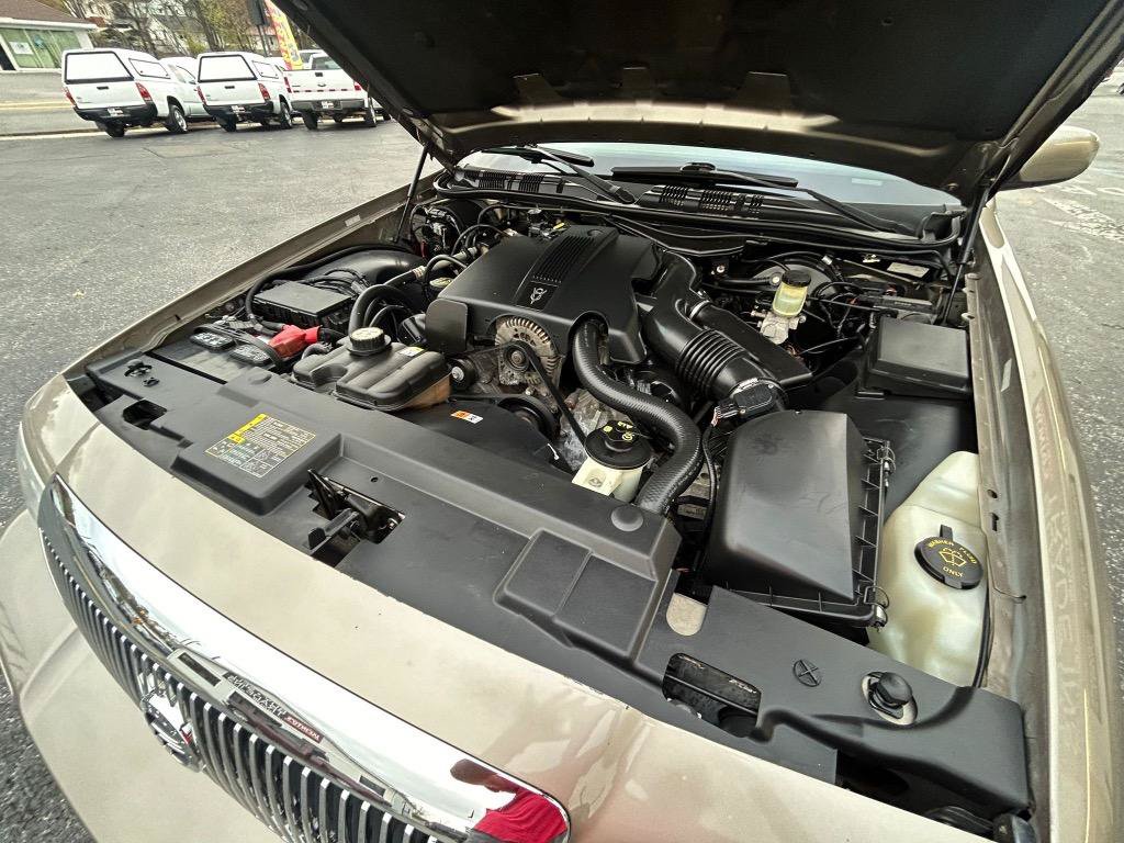 Used 2003 Mercury Grand Marquis LSE RWD image 21