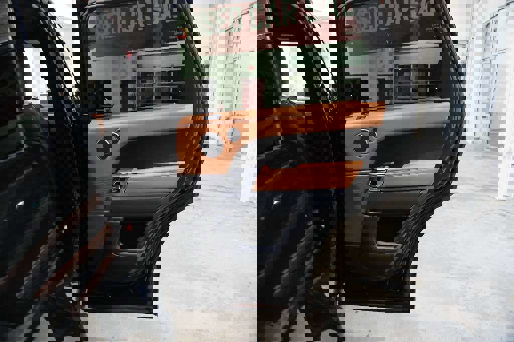 Used 2017 Land Rover Range Rover Sport HSE Dynamic image 26