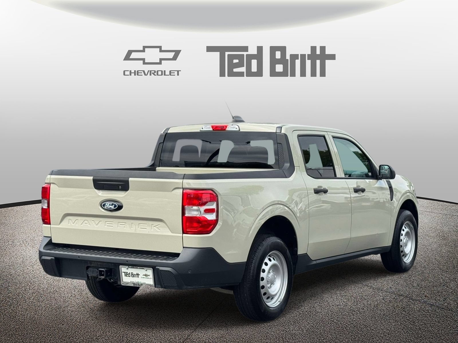 Used 2025 Ford Maverick XL w/ 4K Tow Package AWD/4WD image 4