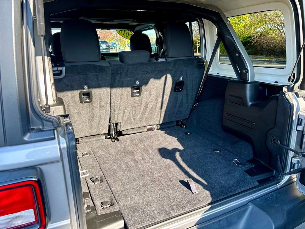 Used 2018 Jeep Wrangler Unlimited Sport image 16