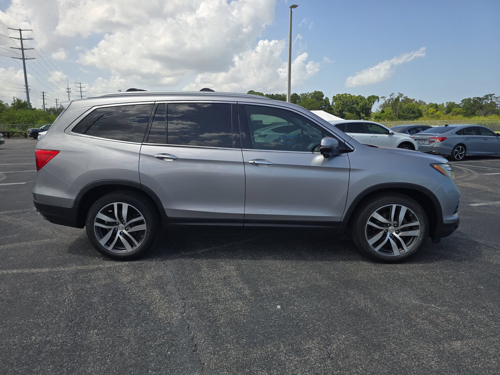 Used 2016 Honda Pilot Touring image 3