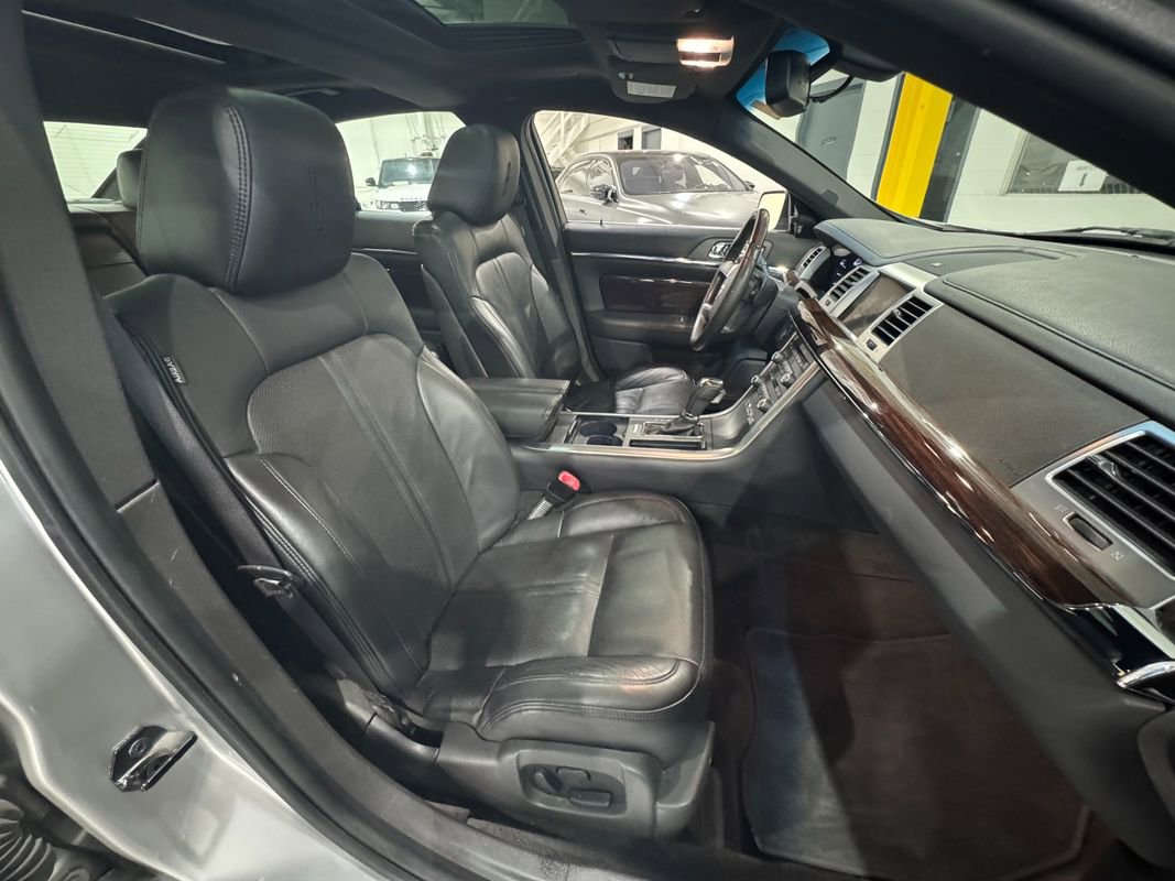 Used 2012 Lincoln MKS AWD image 39