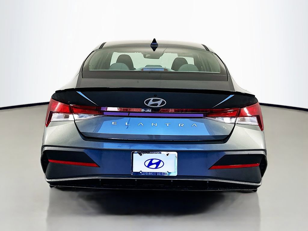 New 2026 Hyundai Elantra Sport image 6