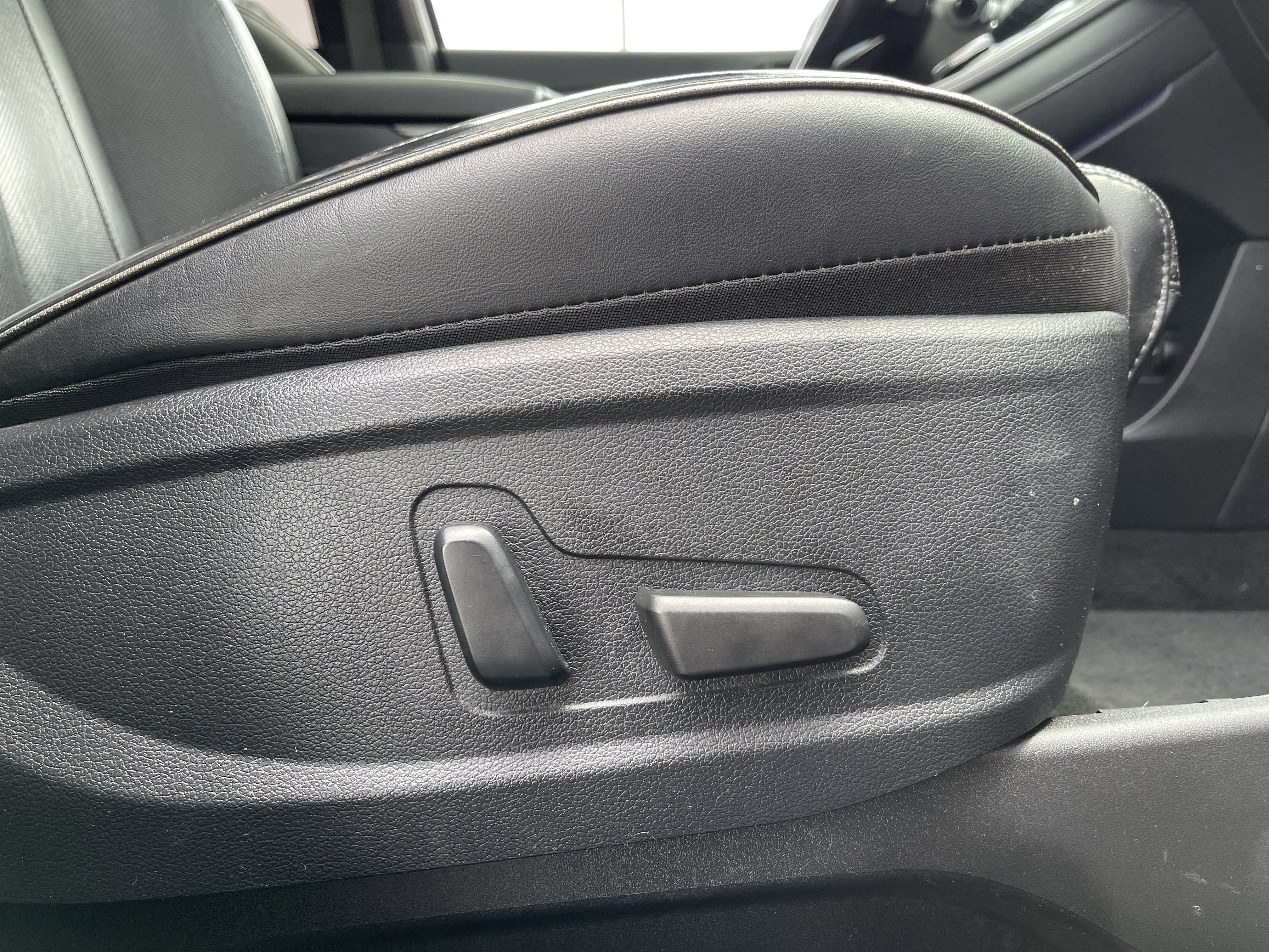 Used 2021 Hyundai Palisade Calligraphy image 38