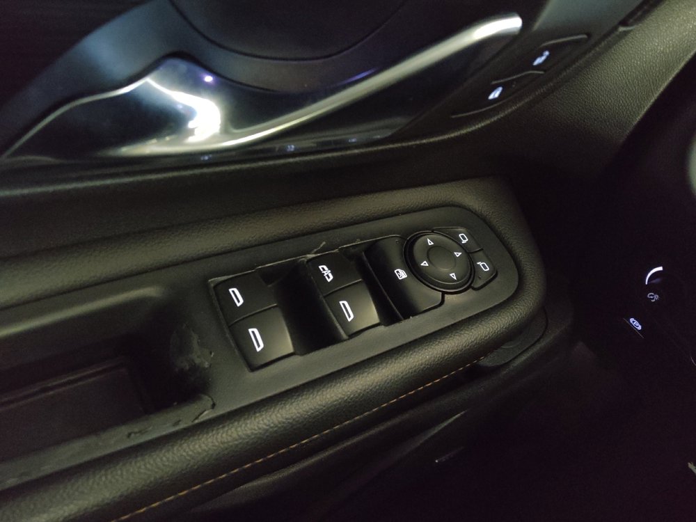 Used 2018 GMC Terrain SLT w/ Preferred Package image 27