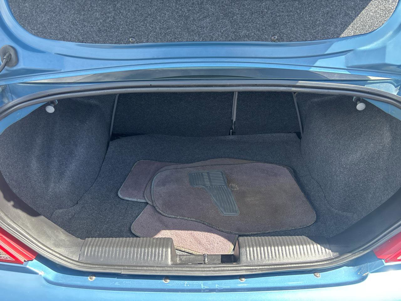 Used 2001 Ford Focus SE FWD image 25