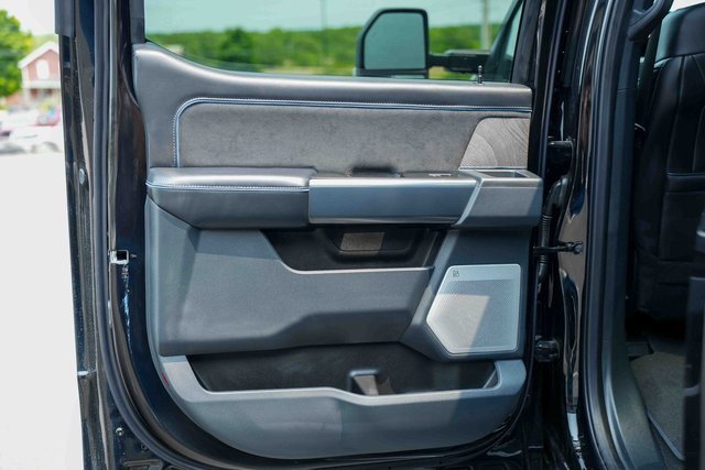 Used 2025 Ford F450 Platinum image 19