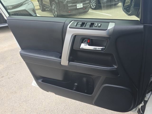 Used 2020 Toyota 4Runner SR5 Premium w/ Moonroof Package image 26