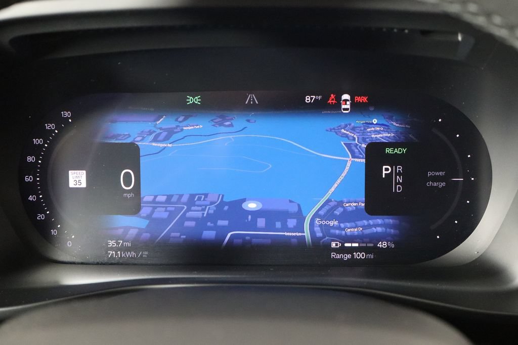Used 2023 Volvo C40 P8 Recharge Ultimate AWD/4WD image 11