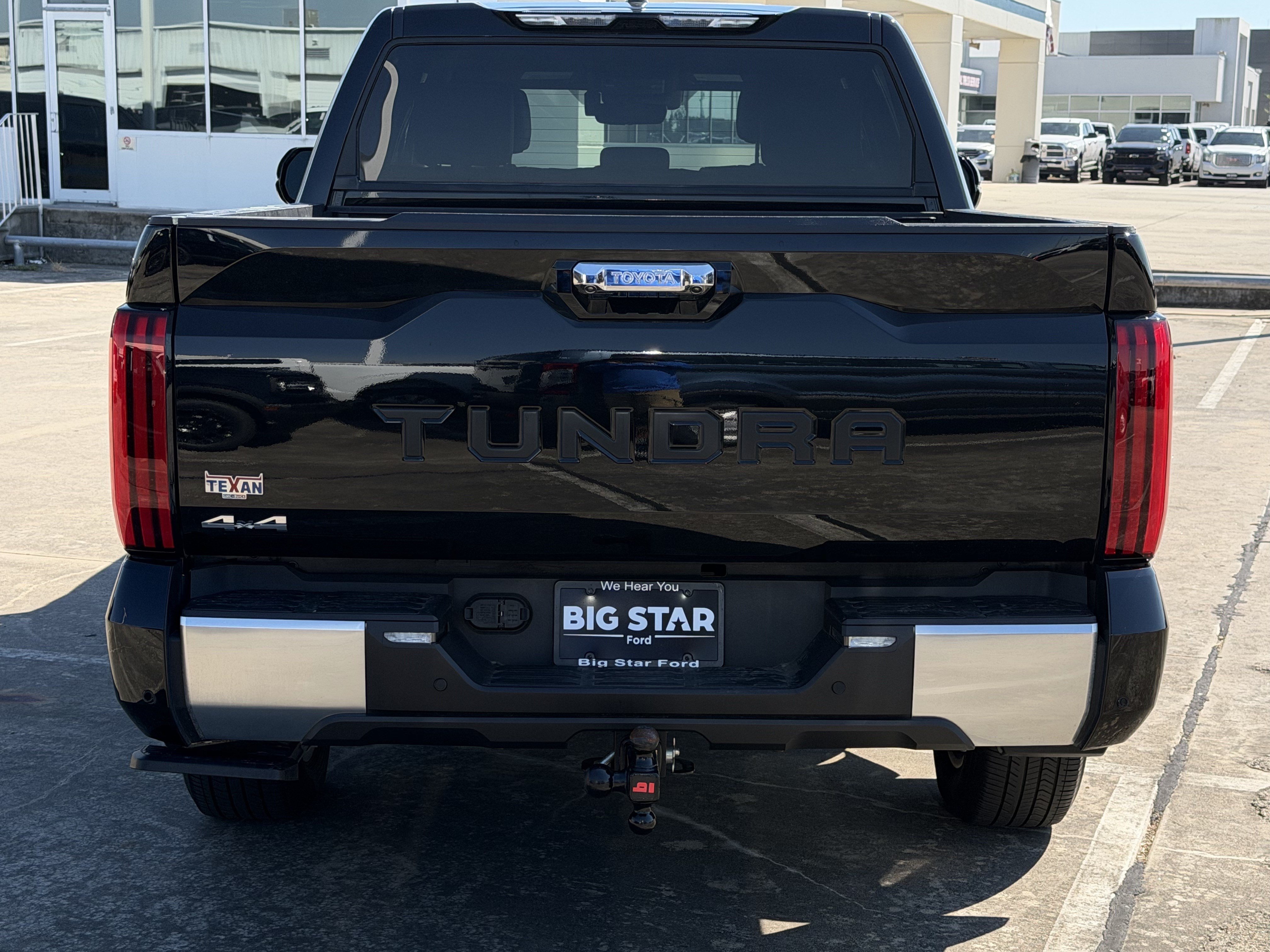 Used 2026 Toyota Tundra Limited w/ Power Package AWD/4WD image 9
