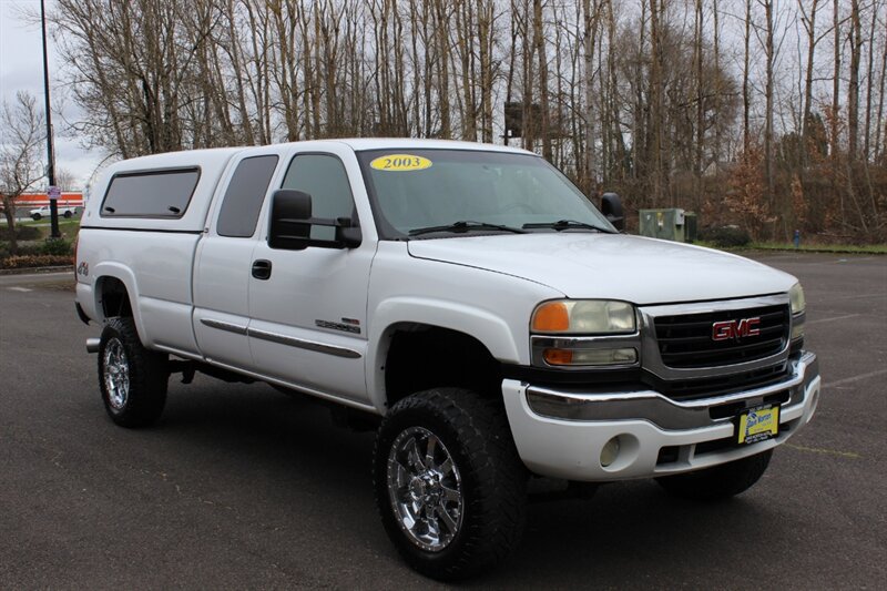 Used 2003 GMC Sierra 2500 SLE w/ Skid Plate Package AWD/4WD image 1