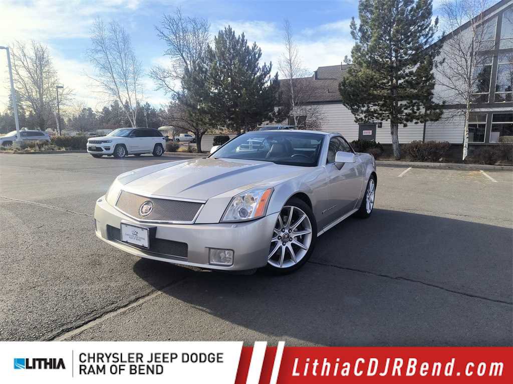Used 2006 Cadillac XLR V image 1