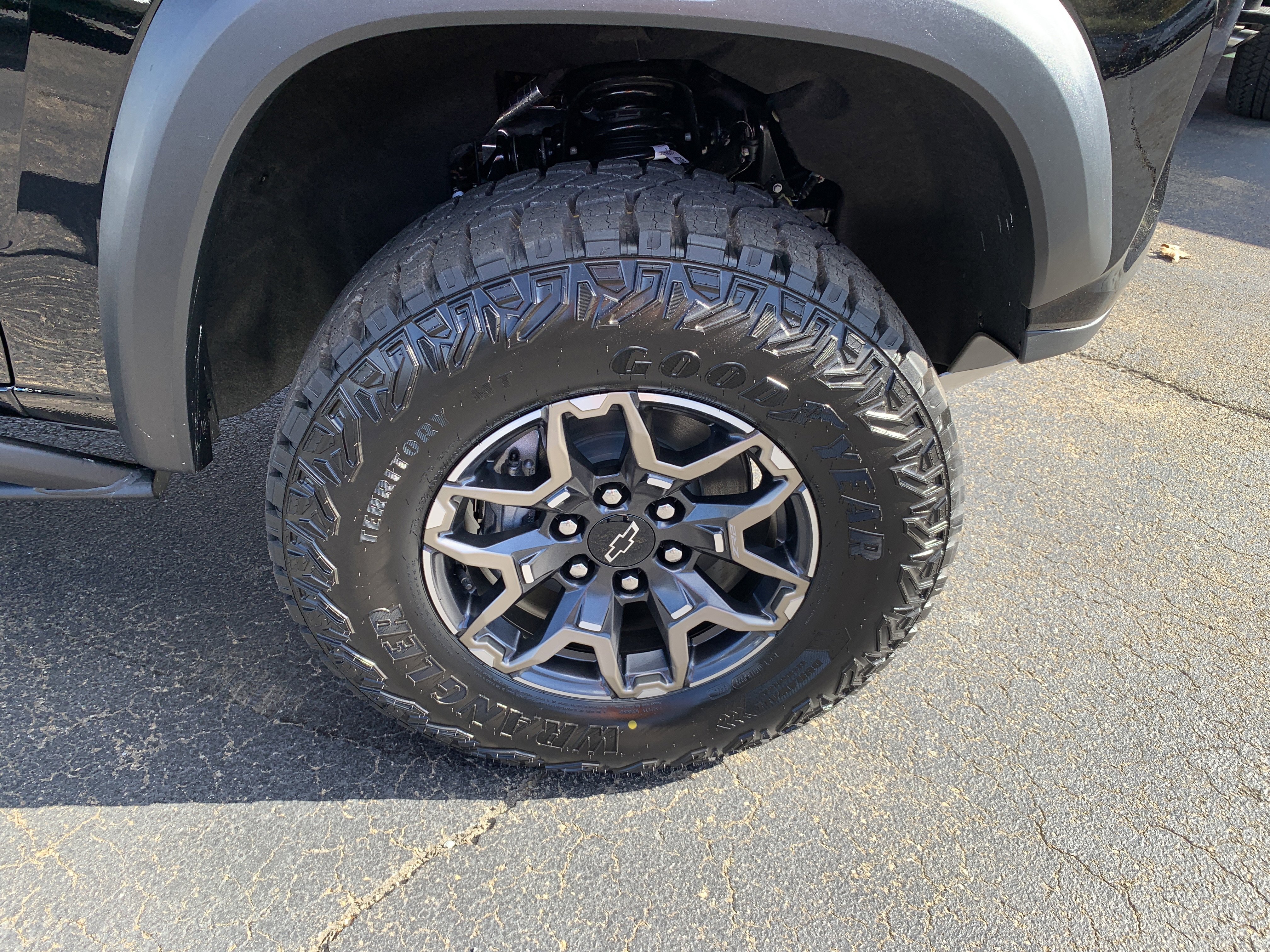 New 2026 Chevrolet Colorado ZR2 w/ Technology Package image 26