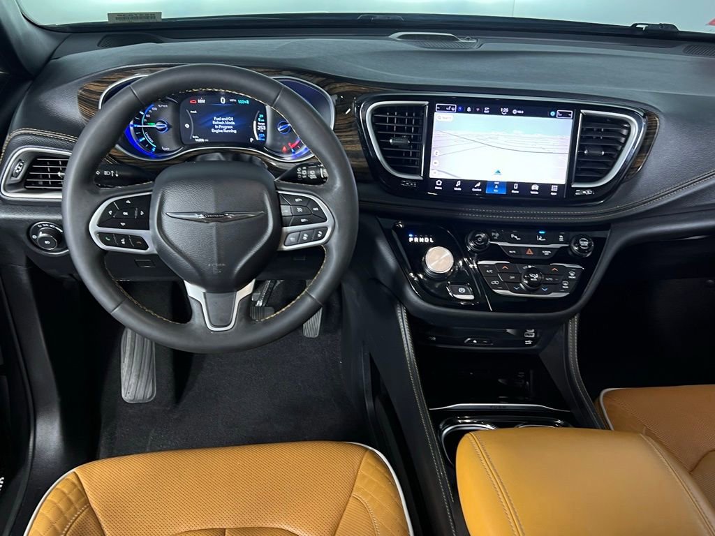 Used 2022 Chrysler Pacifica Pinnacle FWD image 13