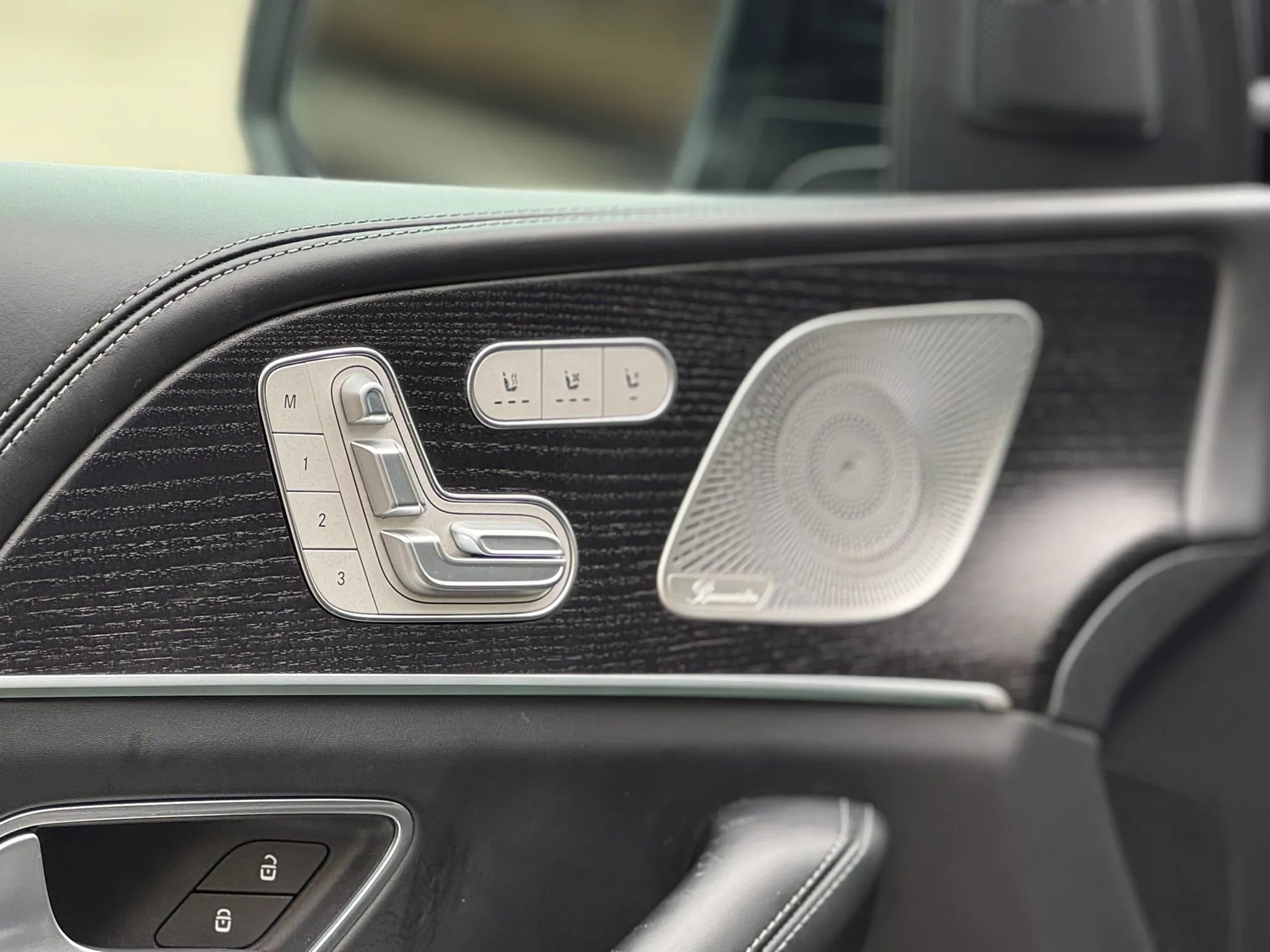 Used 2023 Mercedes-Benz GLS 63 AMG 4MATIC w/ Warmth & Comfort Package image 19