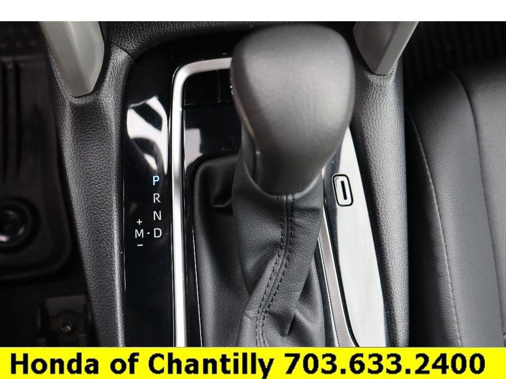 Used 2024 Toyota Corolla Cross XLE w/ Convenience Package image 19