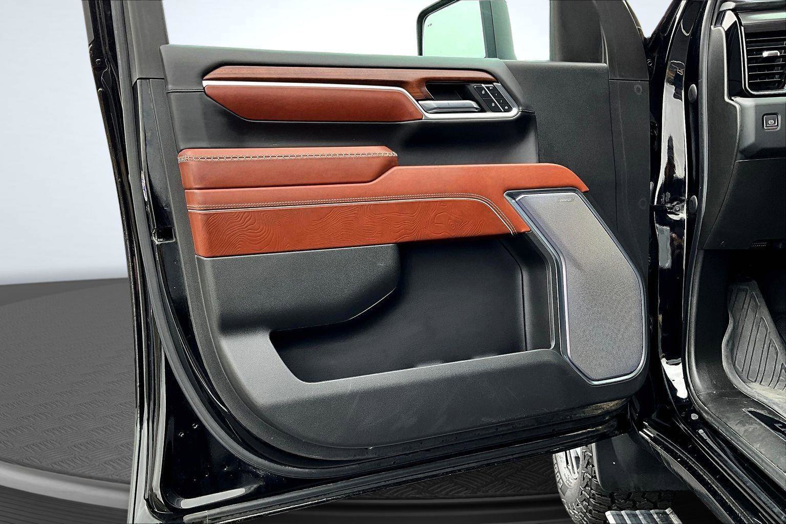 Used 2024 GMC Sierra 2500 Denali Ultimate w/ LPO, GMC Protection Package image 24