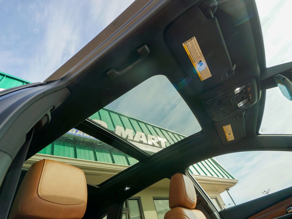 Used 2020 Cadillac XT5 Premium Luxury w/ LPO, Floor Liner Package image 31