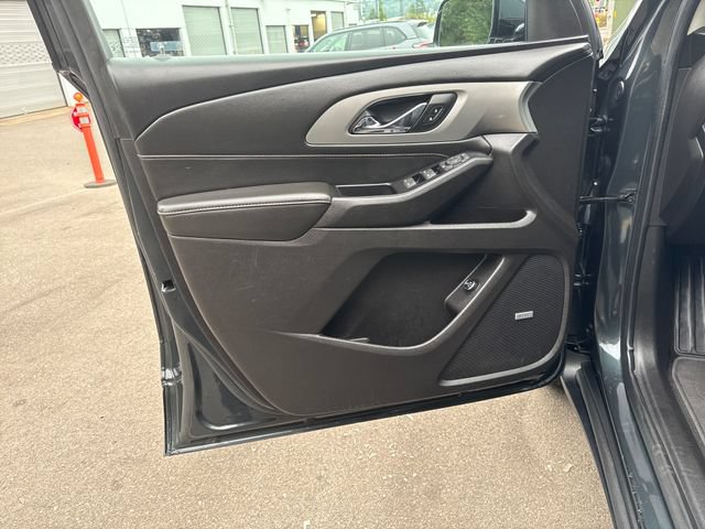 Used 2019 Chevrolet Traverse LT w/ LT Premium Package AWD/4WD image 16