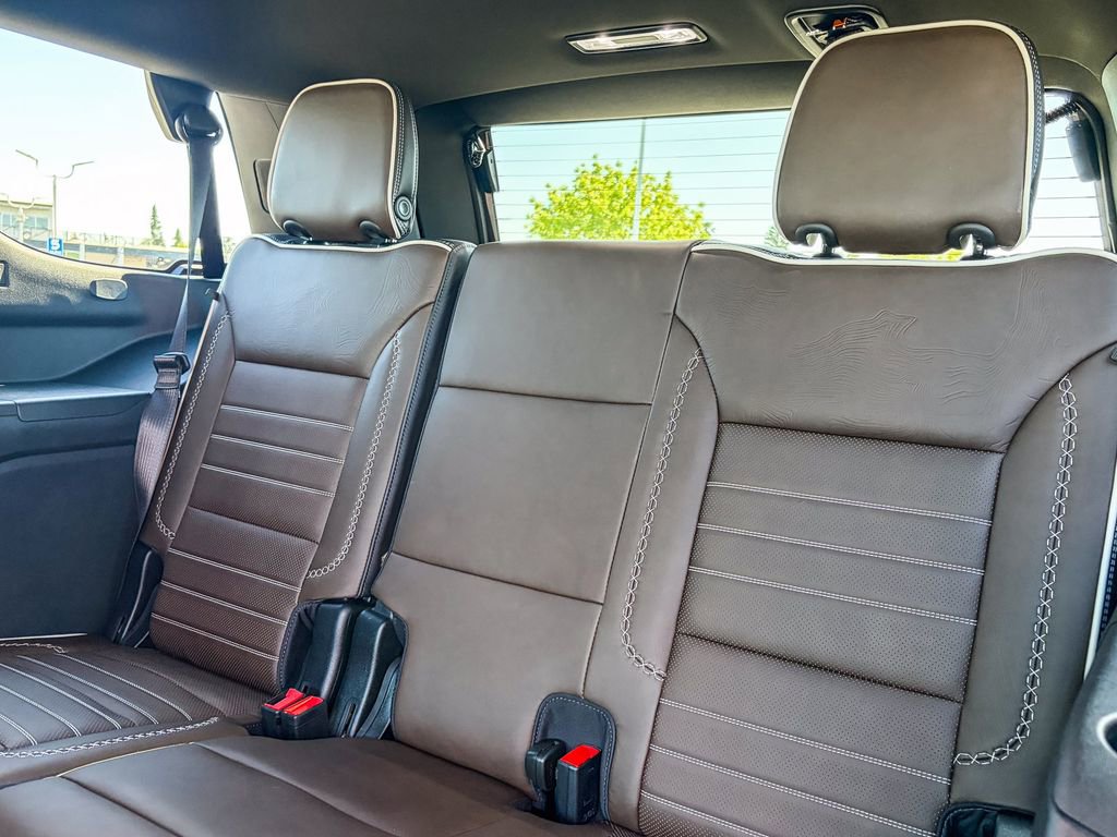 Used 2026 GMC Yukon Denali Ultimate w/ LPO, Floor Liner Package image 44